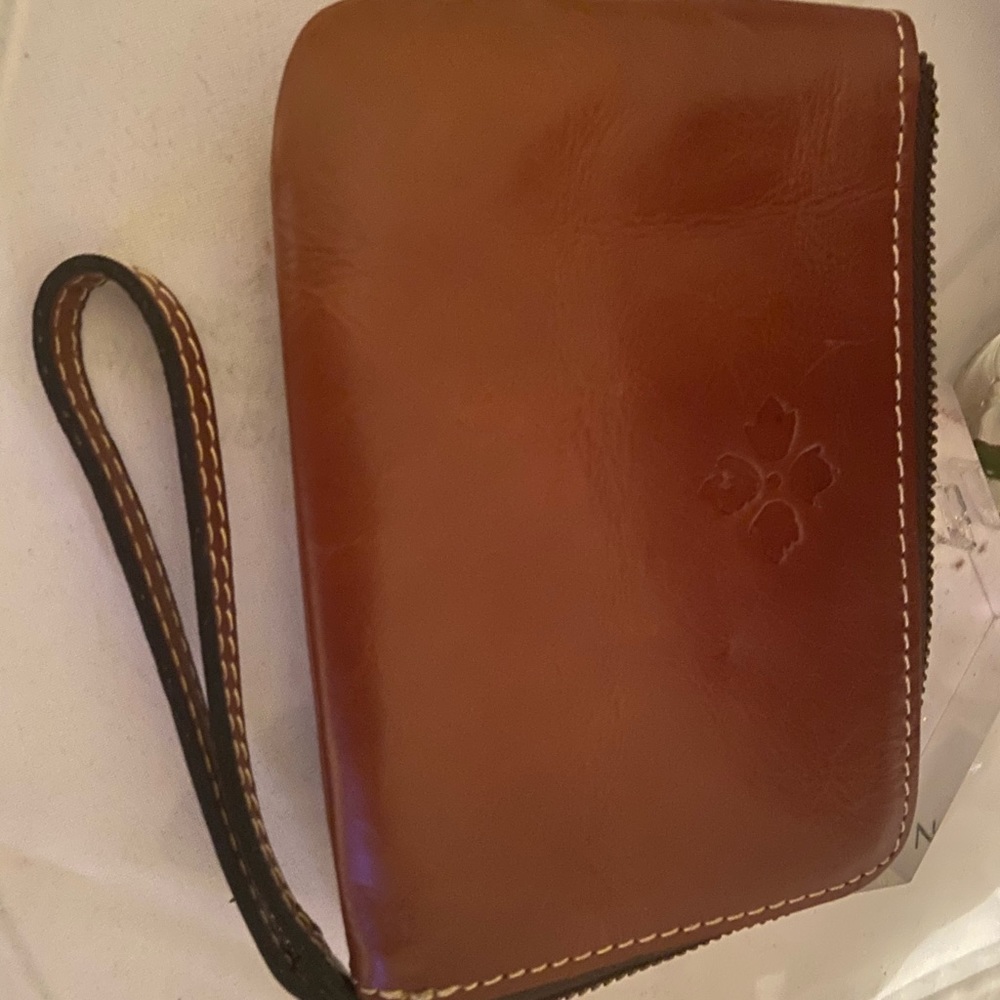 Patricia Nash leather wallet